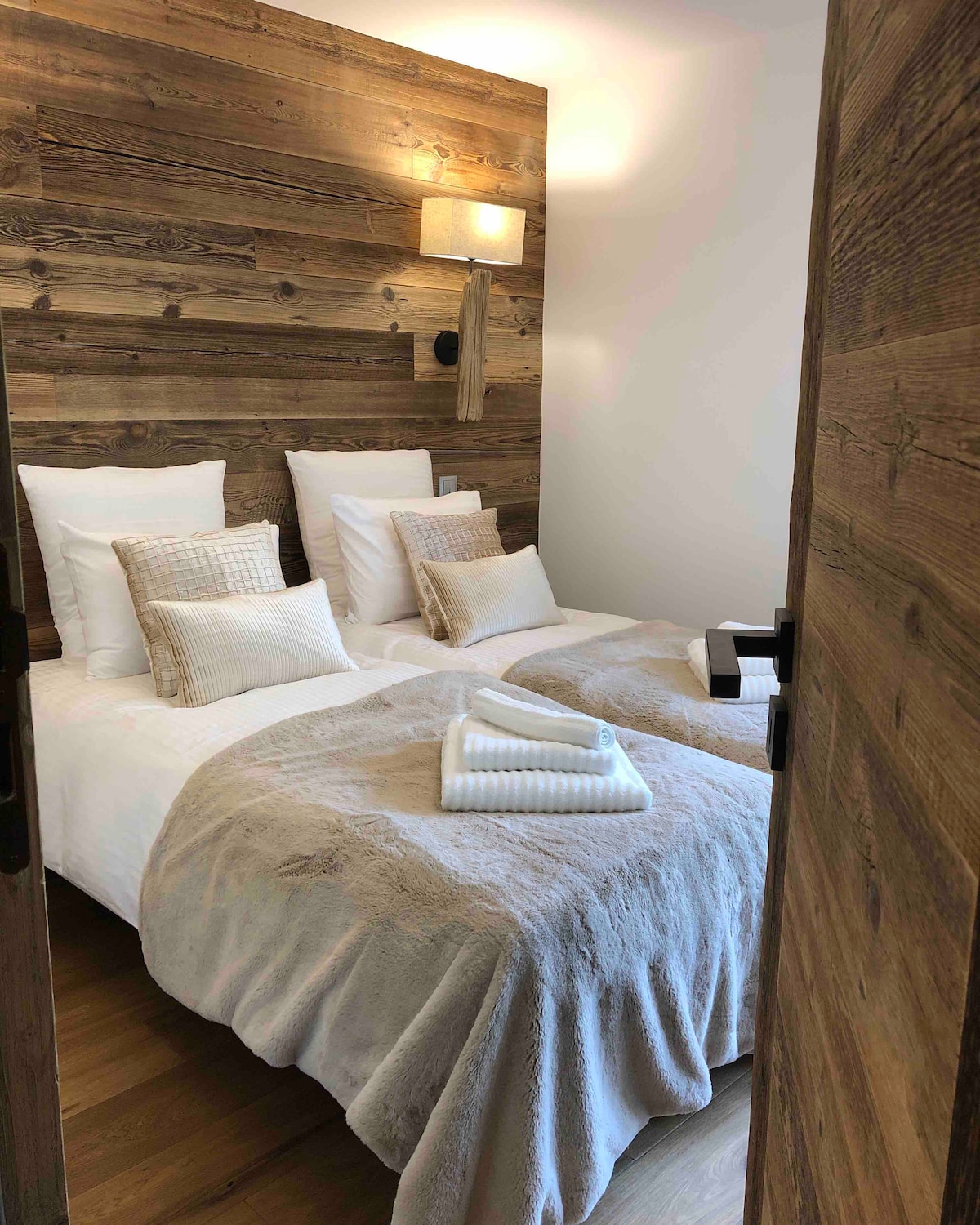 La chambre des Hameaux, entre bois et douceur
