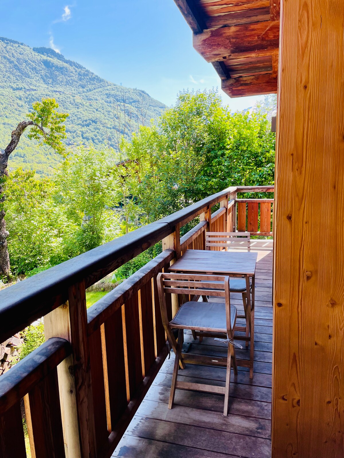 Le balcon exposé à l’est et au nord