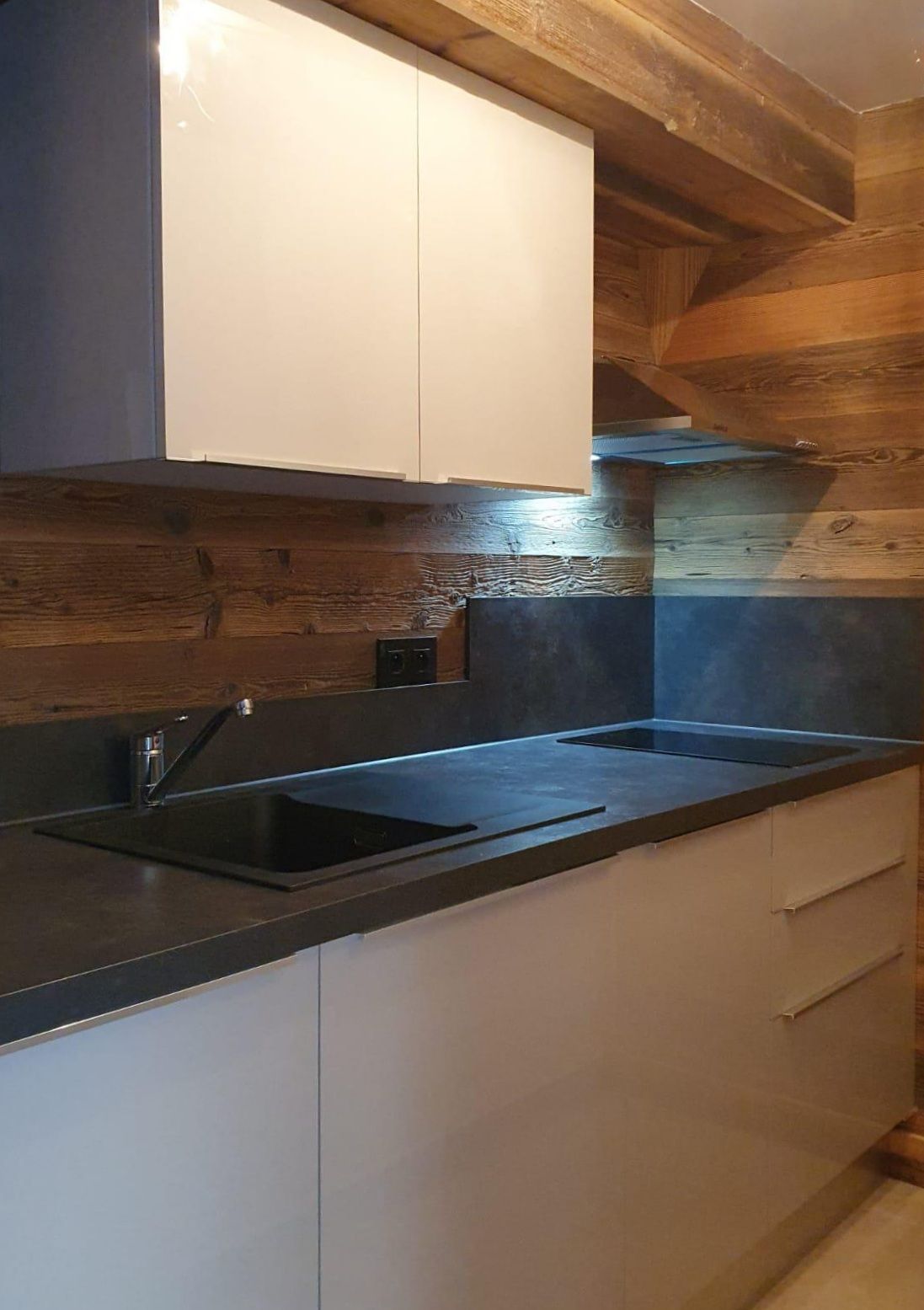 La cuisine et ses plaques à induction